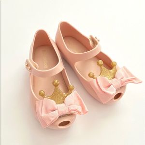 Mini Melissa nude jelly shoes with crown bow 7
